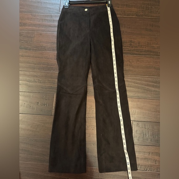 St John black Leather suede pants. Classic elegant quiet luxury classy feminine - Picture 10 of 15